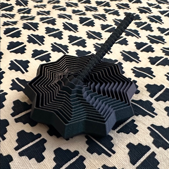 3d printed sensory star with handle - Picture 3 of 3